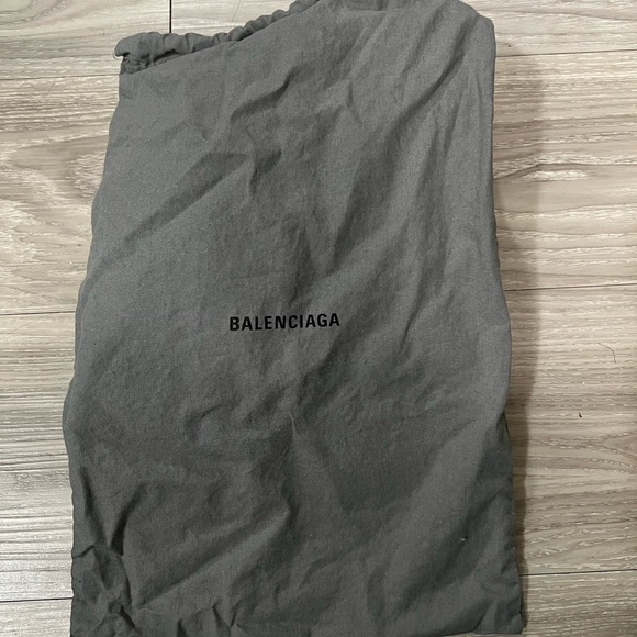 Grey Balenciaga slides (37) - Picture 2 of 3